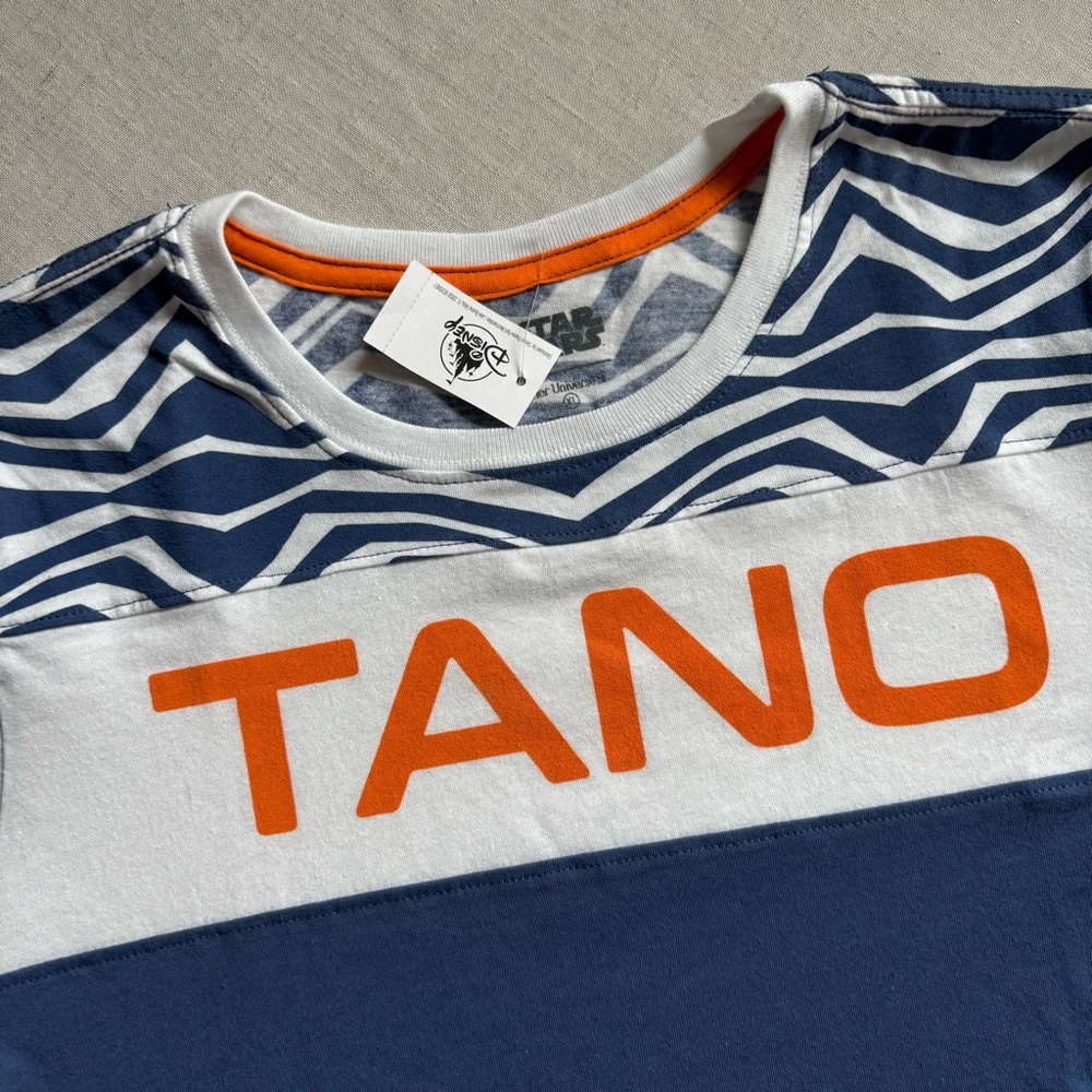 NWT Star Wars Her Universe TANO Graphic Tee Women’s XL Blue White - Picture 2 of 7